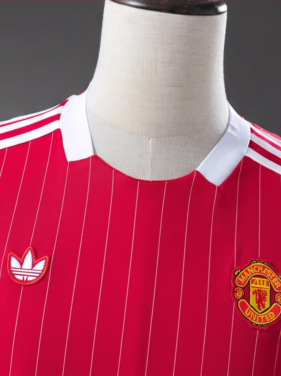 Jersey Terrace Icons Red