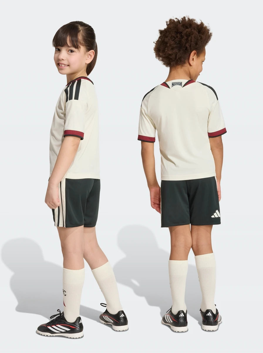 Kids Kit Third 26/27