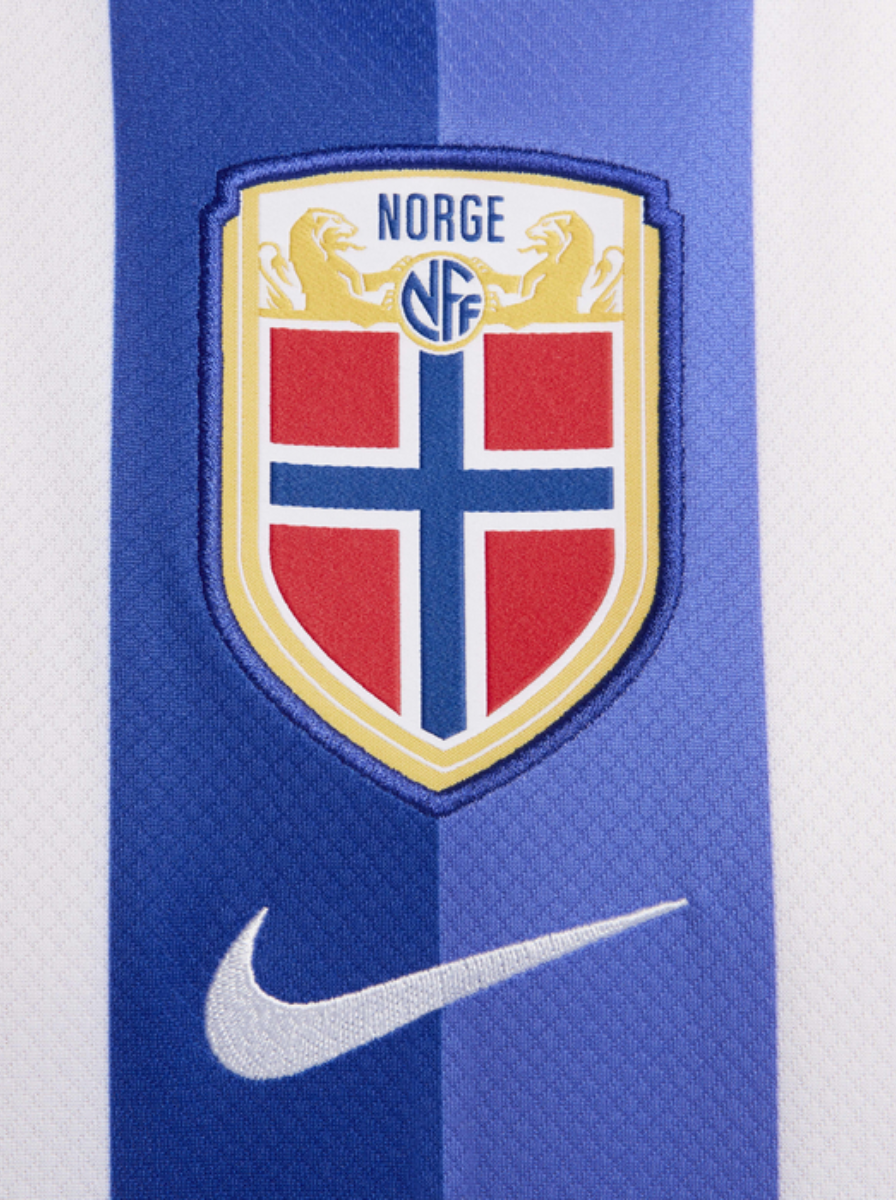 Jersey Retro Home 2024