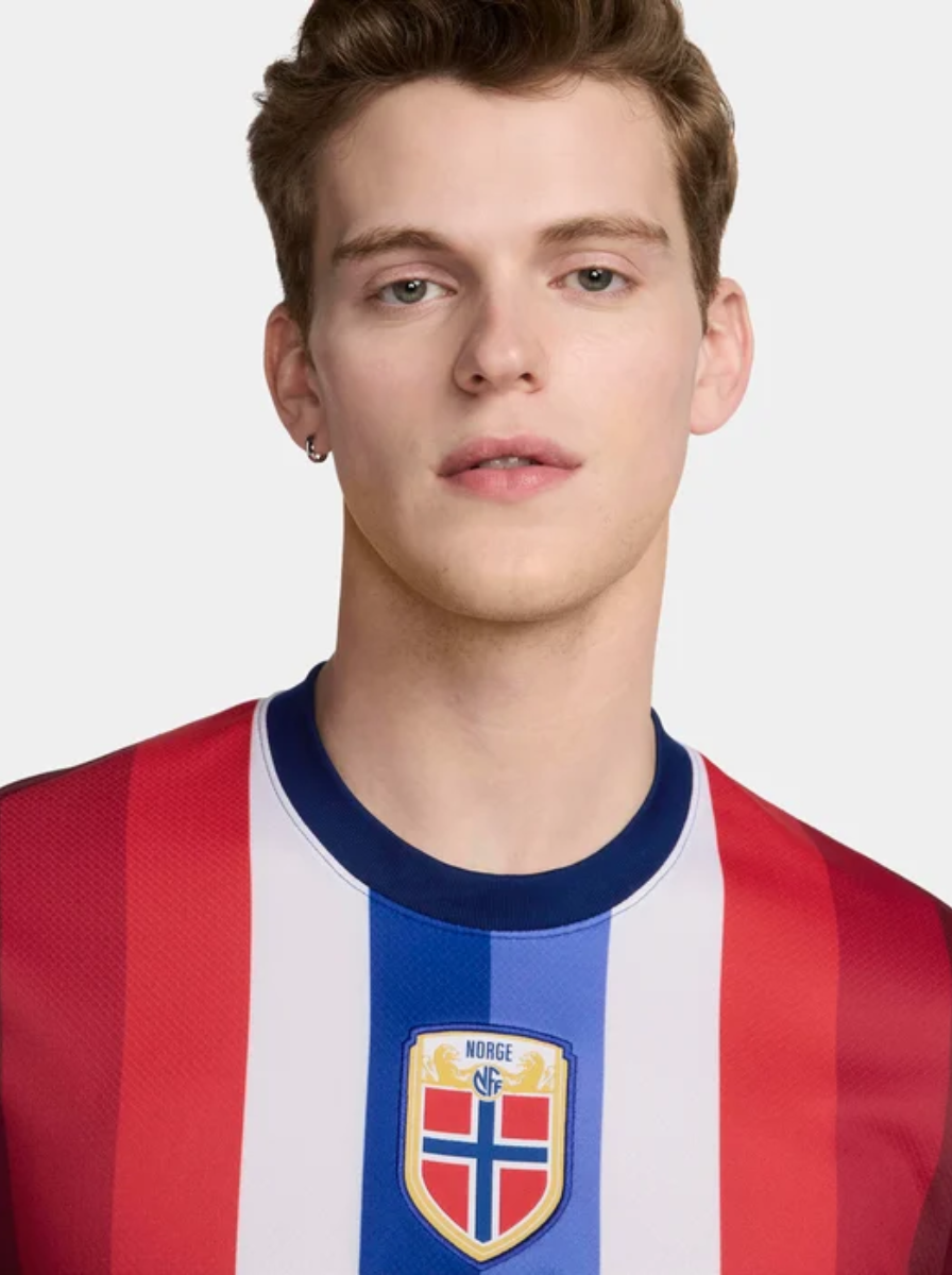 Jersey Retro Home 2024