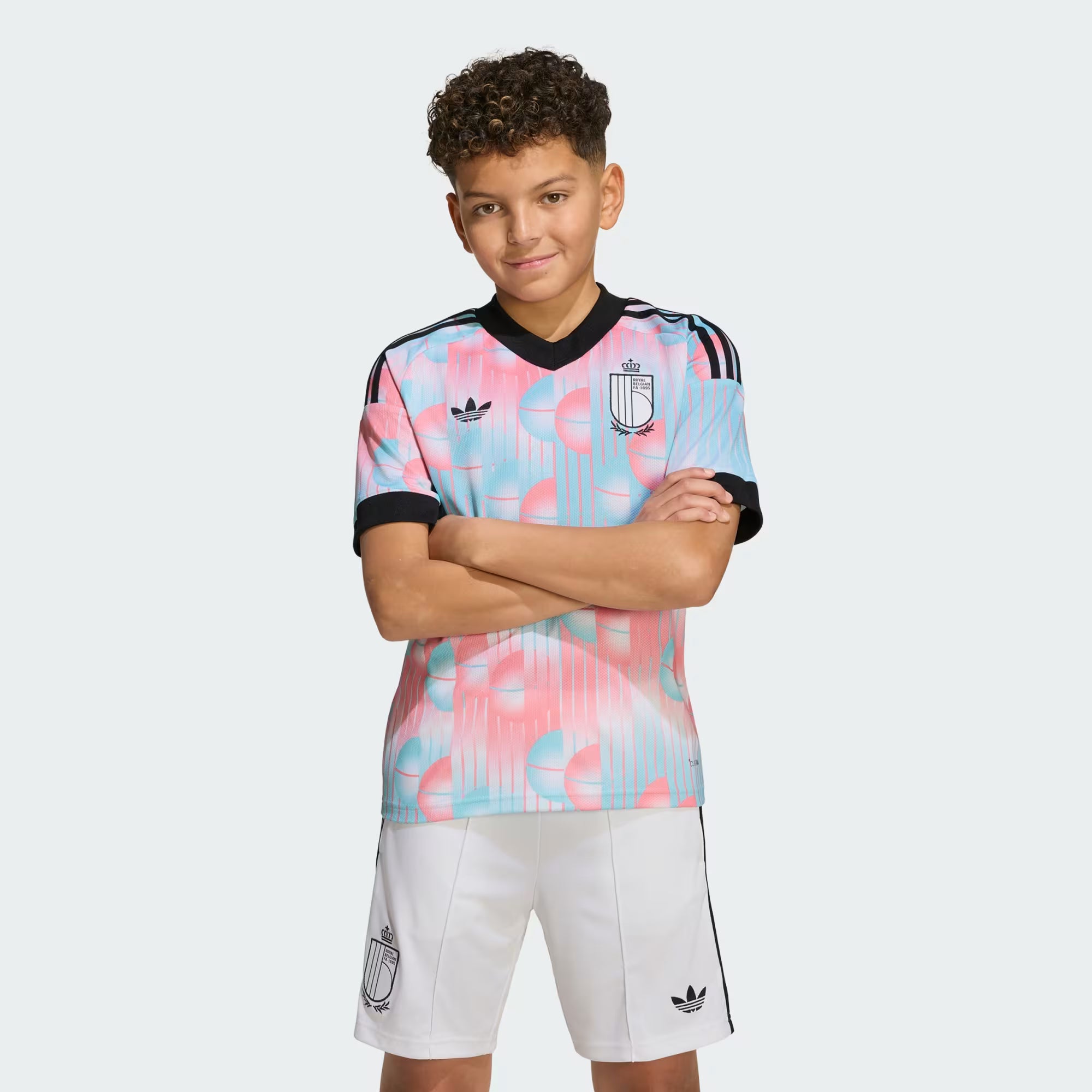 Family Kit Away 2026