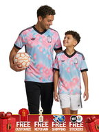 Family Kit Away 2026