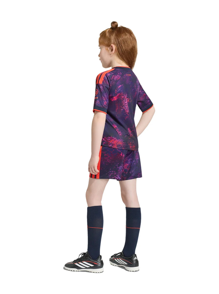 Kids Kit Third 26/27